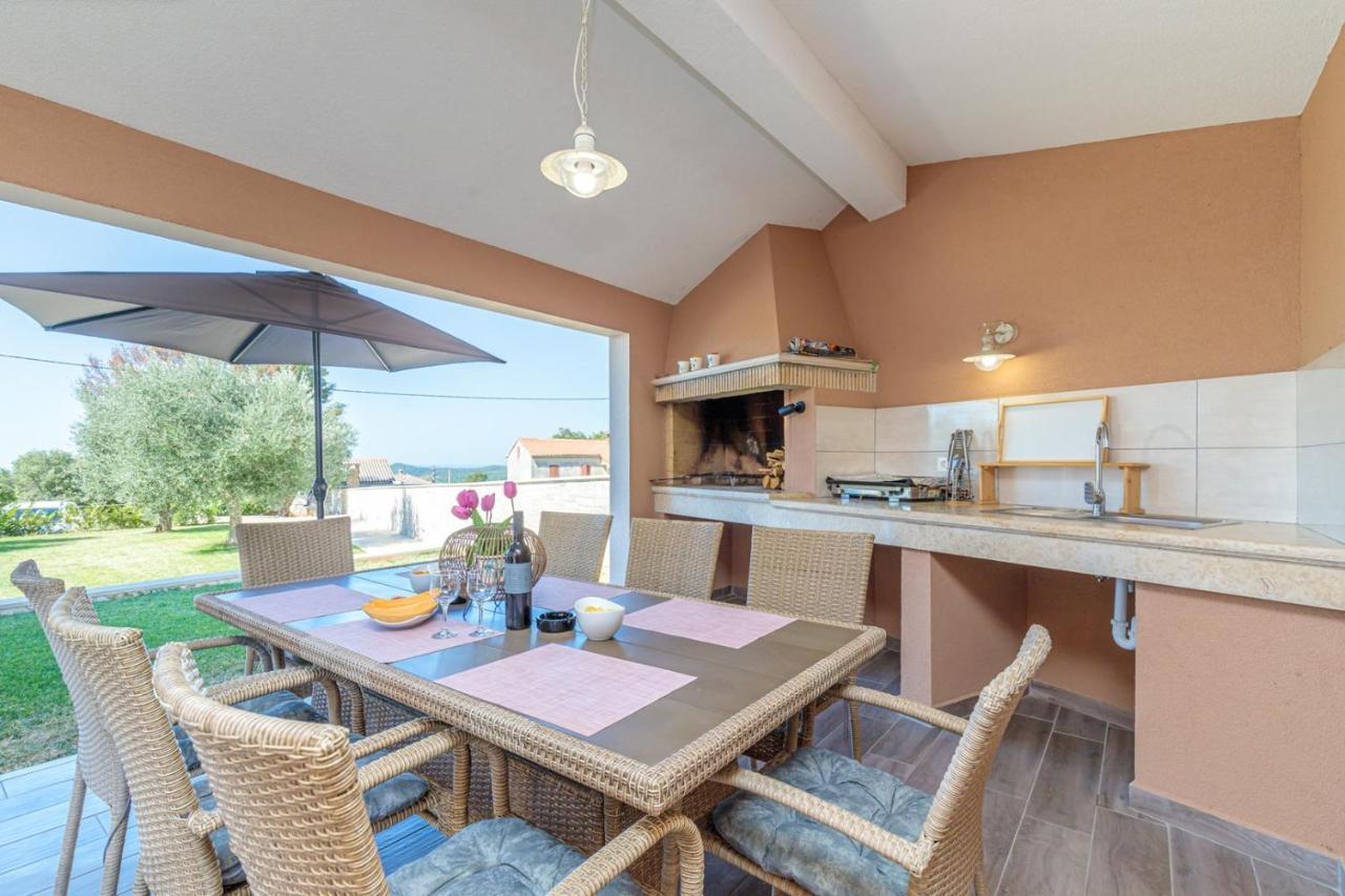 Villa Terlevic Selina Luaran gambar